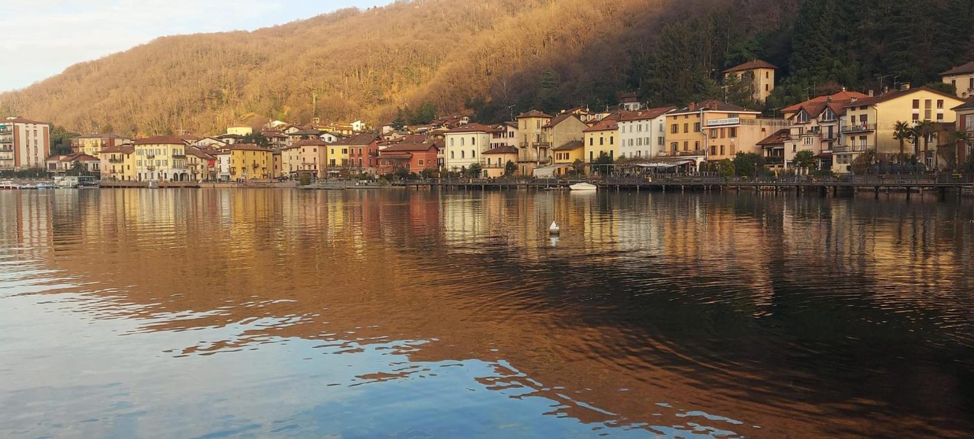 Rifugio Sul Lago Di Lugano A Porto Ceresio Extérieur photo
